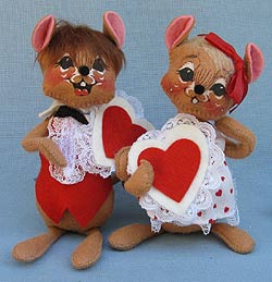 Annalee 7" Sweetheart Boy And Girl Mouse - Mint - 1995 - 0341-0340-93