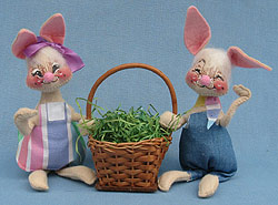 Annalee 7" Two Country Bunnies with Basket - Mint - 1984 -D2-84xsq