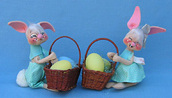 Annalee 7" Country Boy & Girl Bunny with Baskets - Mint - 063587