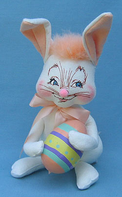 Annalee 12" Peach Bunny Holding Egg - Mint - 067505