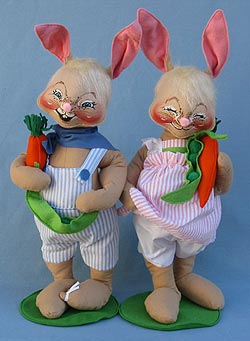 Annalee 18" Country Boy & Girl Bunny with Vegetables - Mint - 0725-0720-93sqx