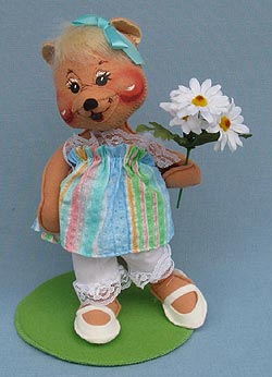 Annalee 10" Easter Parade Girl Bear with Flowers - Excellent - 094096a