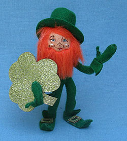 Annalee 5" Leprechaun Elf Holding Gold Shamrock - Mint - 150211