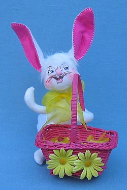 Annalee 6" Bunny with Pink Basket - Mint - 151907