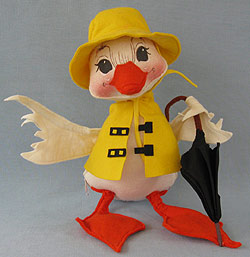 Annalee 12" Duck with Raincoat & Umbrella - Excellent - 156085b