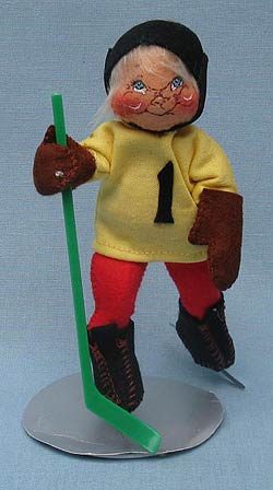 Annalee 7" Hockey Player - Mint - 165585ox