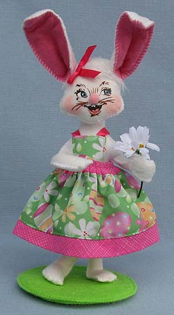 Annalee 6" Easter Parade Girl Bunny with Daisy 2017 - Mint - 201717