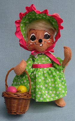 Annalee 6" Spring Girl Mouse with Basket of Easter Eggs 2013 - Mint - 201913