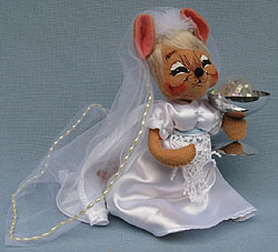 Annalee 7" Bride Mouse - Near Mint -205503sqx