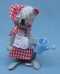 Annalee 7" Mouse with Watering Can - Mint - 231586