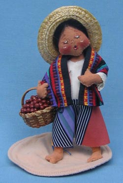 Annalee 7" South American Girl with Basket - Mint - 235895xooh