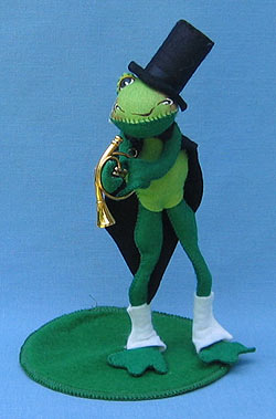 Annalee 10" Frog in Top Hat with Tails and Brass French Horn - Mint - 240087fh