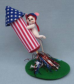 Annalee 3" Patriotic Fourth of July Rocket Mouse on Firecracker 2014 - Mint - 250014