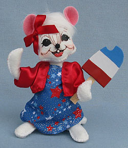 Annalee 6" Patriotic Girl Mouse with Popsicle 2017 - Mint - 250517