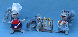 Annalee 5" Backyard Buddies Barbeque Squirrel Family - Mint - 251001