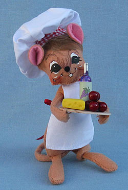 Annalee 6" Wine Chef Waiter Mouse Holding Tray 2016 - Mint - 251516