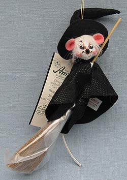 Annalee 3" Witch Mouse Ornament - Mint - 300403ox