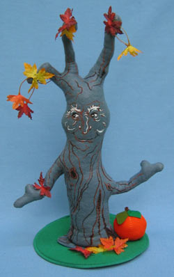 Annalee 15" Dark Gray Haunted Tree - Near Mint - 302497dg