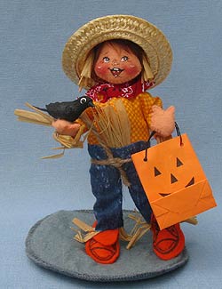 Annalee 7" Scarecrow Kid with Crow - Mint - 305898