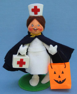 Annalee 7" Halloween Nurse Kid - Mint - 307199