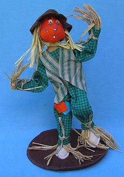 Annalee 10" Scarecrow - One Tooth - Mint - 307296-1