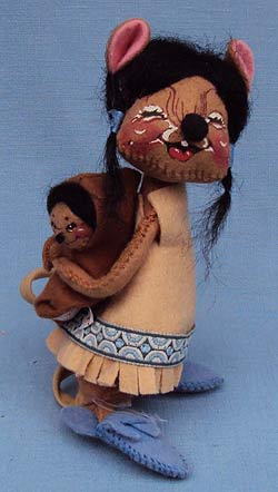 Annalee 7" Indian Girl Mouse with Papoose - Very Good - 308586xoa