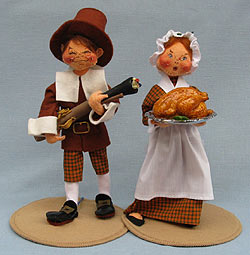 Annalee 10" Pilgrim Woman With Turkey & Pilgrim Man With Musket - Mint ...