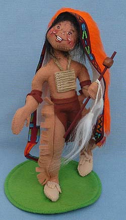 Annalee 10" Indian Chief in Brown Holding Peace Pipe - Excellent - 316895tha