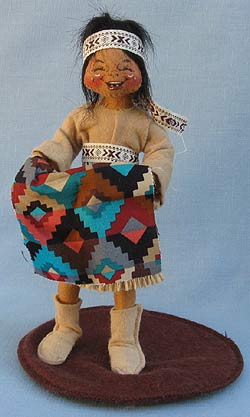 Annalee 10" Indian Maiden Holding Blanket - Mint - 317091xo