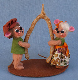 Annalee 3" Boy and Girl Wishbone Mice 2013 - 350213 - Mint