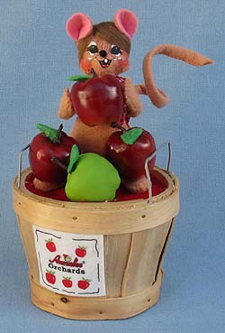 Annalee 5" Apple Picking Boy Mouse 2013 - 350313 - Mint