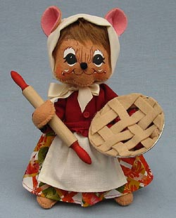 Annalee 8" Cherry Pie Chef Mouse  2016 - Mint - 350916