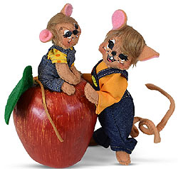 Annalee 5" Apple Orchard Couple Mice 2019 - Mint - 360319