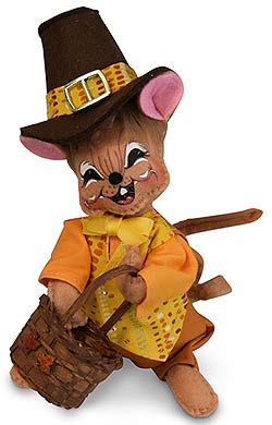 Annalee 6" Pilgrim Boy Mouse with Basket 2019 - Mint - 361219