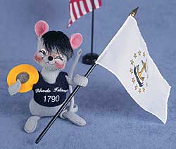 Annalee 7" State Quarter Mouse - RI - Mint - 381103