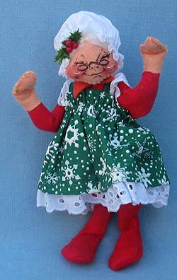 Annalee 7" Mrs Santa - Closed Eyes - 1988 - Mint - 501088xx