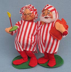 Annalee 7" Mr & Mrs Tuckered Santas - 1987 - Mint / Near Mint - 510087