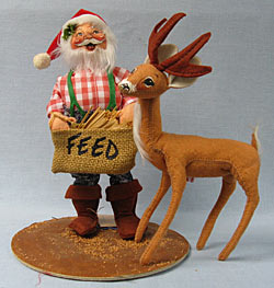 Annalee 10" Santa Feeding Reindeer - Excellent - 540191b