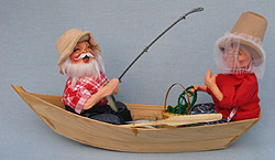 Annalee 10" Fishing Man & Woman in Boat - Mint - 541592