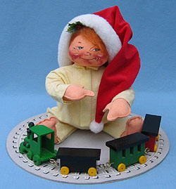 Annalee 18" Christmas Morning Kid with Train - Mint / Near Mint - 570290