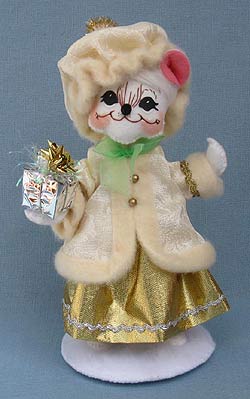 Annalee 6" Mrs Elegant New Years Santa Mouse with Gift 2013 - Mint - 600913