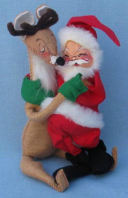 Annalee 7" Santa with 10" Reindeer - Both Closed Eyes - Mint - 651085xx