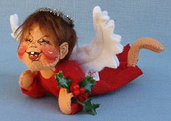 Annalee 7" Flying Angel Mobile in Red Gown - Closed Eyes - Mint - 711394xtong