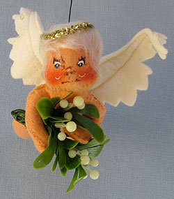 Annalee 7" Angel with Mistletoe - Mint - 714076bew