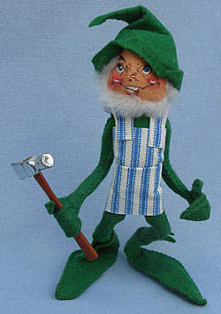 Annalee 10" Green Workshop Elf with Axe - Mint - 735081graxe