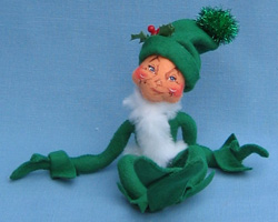 Annalee 10" Green Christmas Elf - Mint / Near Mint - 735802ox