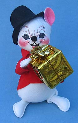 Annalee 10" Holiday Boy Gift Mouse - Mint - 777500