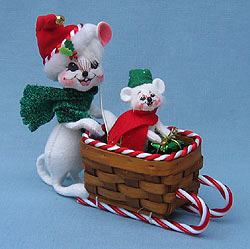 annalee mouse on sled