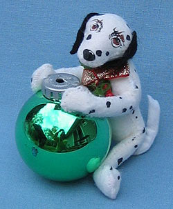 Annalee 4" Dalmation Dog holding Green Christmas Bulb Ornament - Excellent - 790497