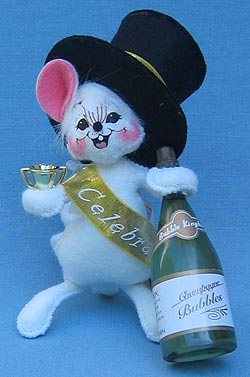 Annalee 4" Celebration Mouse with Champagne Bottle - Mint - 820305